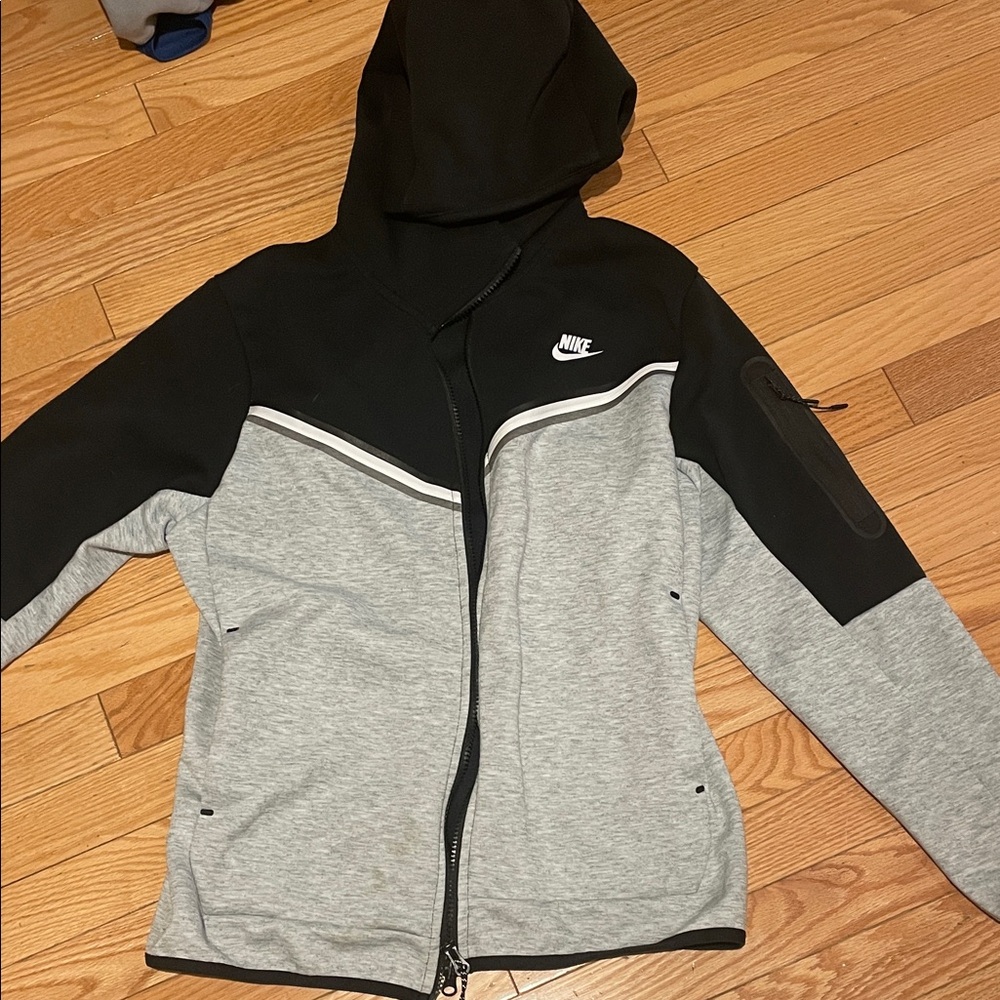 Nike Black Clothing Tag